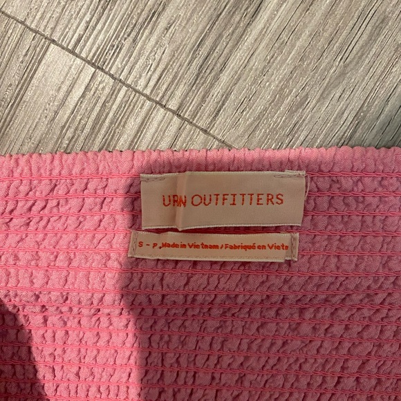 urban outfitters pink top - Picture 3 of 3